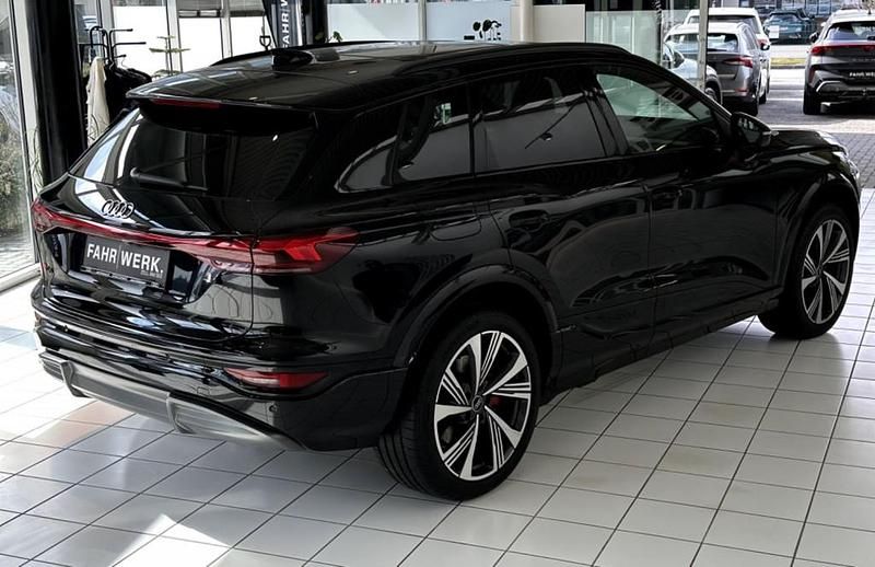 Gebraucht Audi Q6 e-tron Business 285 kW (388 PS) 2025 Schwarz SUV