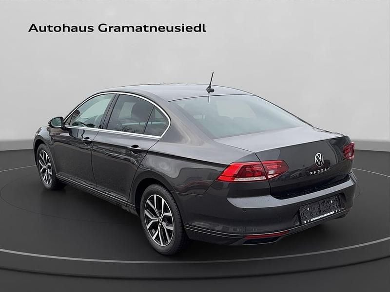Gebraucht VW Passat Business 150 PS (110 kW) 2022 Dunkelgrau  metallic Kombi