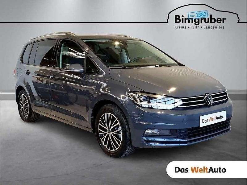 Neu VW Touran 150 PS (110 kW) 2025 Mittelgrau  metallic Van / Kleinbus