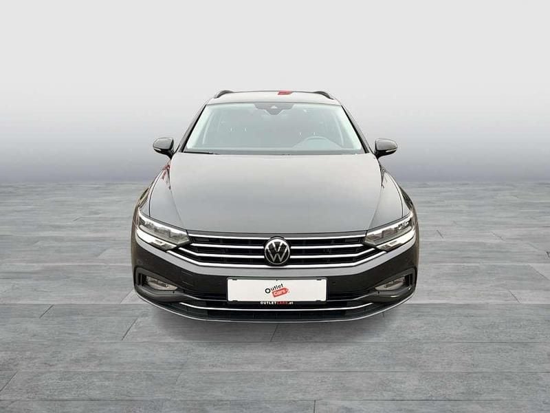 Gebraucht VW Passat Business 150 PS (110 kW) 2022 Grau Kombi