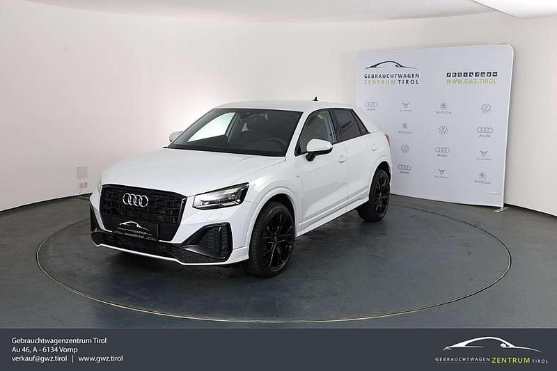 Weiß Gebraucht 2023 Audi Q2 S-Line SUV | € 34.995 (Fairer Preis) - Bild 1/4