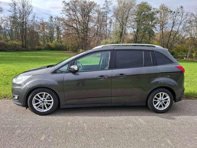 Grau Gebraucht 2016 Ford Grand C-Max Trend Van / Kleinbus | € 9.600 (Fairer Preis) - Bild 1/4