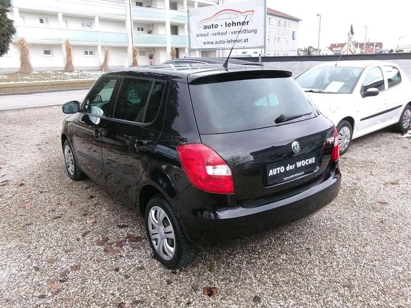 Gebraucht Skoda Fabia Ambiente 86 PS (63 kW) 2010 Schwarz Limousine