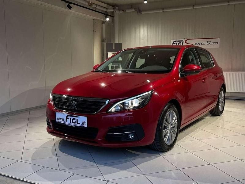 Gebraucht Peugeot 308 Allure 131 PS (96 kW) 2019 Rot Limousine