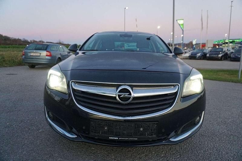 Schwarz Gebraucht 2014 Opel Insignia Cosmo Limousine | € 5.890 (Fairer Preis) - Bild 1/4