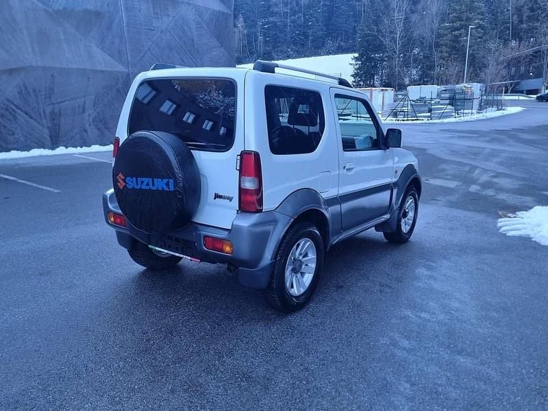 Gebraucht Suzuki Jimny 86 PS (63 kW) 2011 Weiß SUV