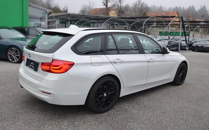 Gebraucht BMW 320 Sport Line 190 PS (139 kW) 2019 Weiß Kombi