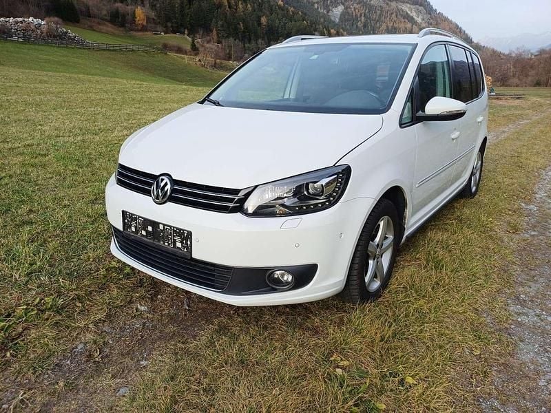 Gebraucht VW Touran Highline 140 PS (102 kW) 2014 Van / Kleinbus