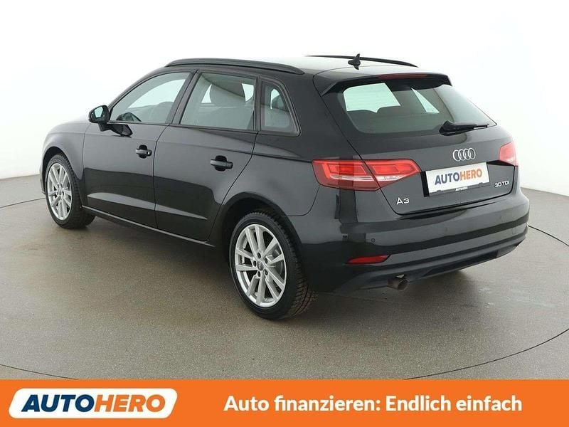 Gebraucht Audi A3 116 PS (85 kW) 2019 Schwarz Kleinwagen