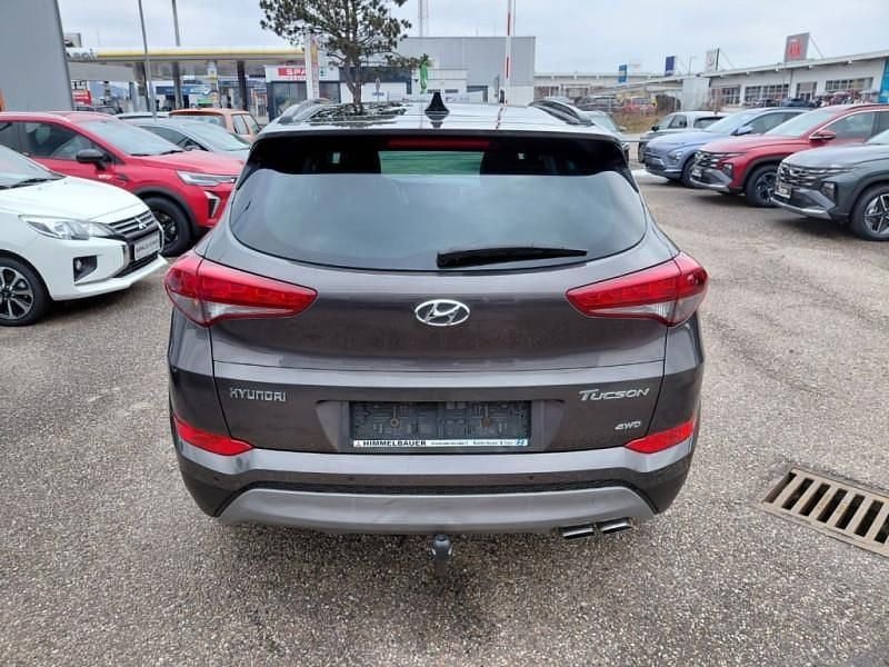 Gebraucht Hyundai Tucson 185 PS (136 kW) 2017 Grau SUV