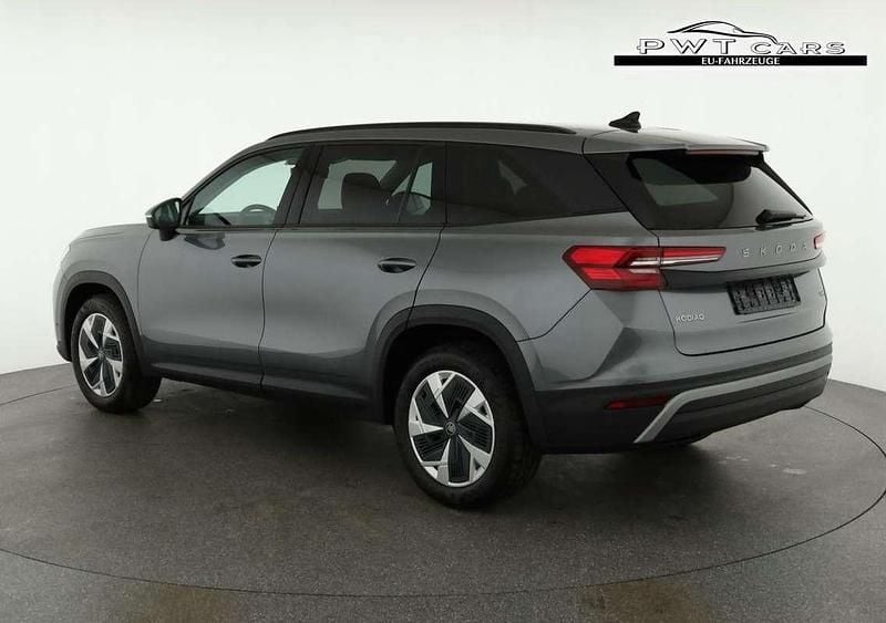 Neu Skoda Kodiaq Selection 193 PS (141 kW) 2025 Grau SUV