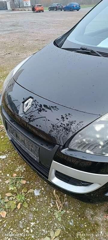 Gebraucht 2011 Renault Scénic Bose Edition Van / Kleinbus | € 3.500 (Fairer Preis) - Bild 1/4
