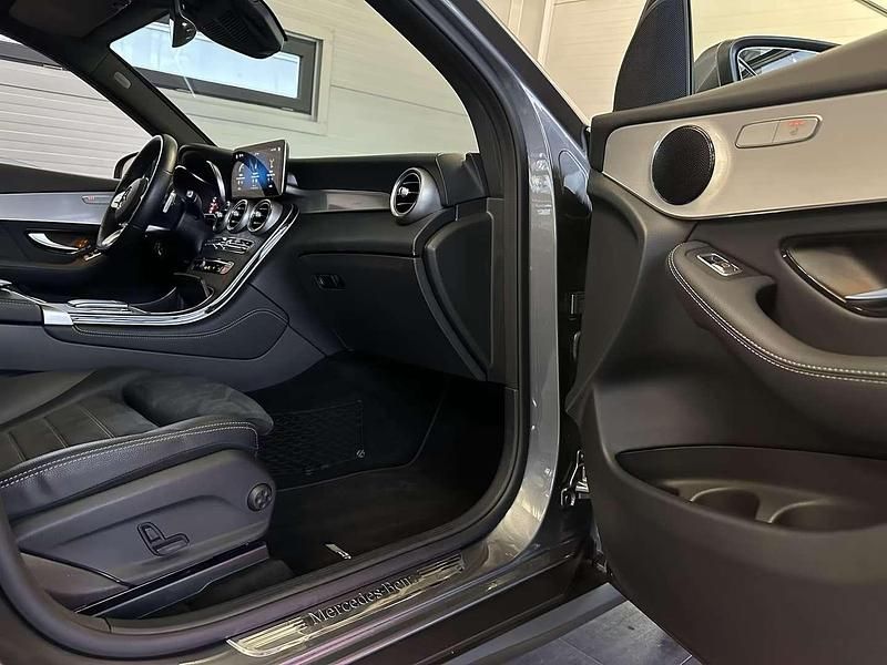 Gebraucht Mercedes GLC220 194 PS (142 kW) 2020 Grau SUV