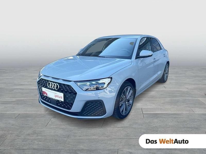 Neu Audi A1 116 PS (85 kW) 2025 Grau Limousine