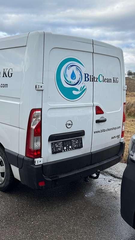 Weiß Gebraucht 2019 Opel Movano Kombi | € 10.000 (Fairer Preis) - Bild 1/4