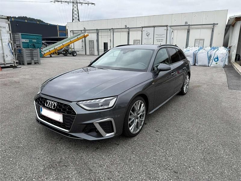 Grau Gebraucht 2022 Audi A4 S-Line Kombi | € 30.590 (Fairer Preis) - Bild 1/4