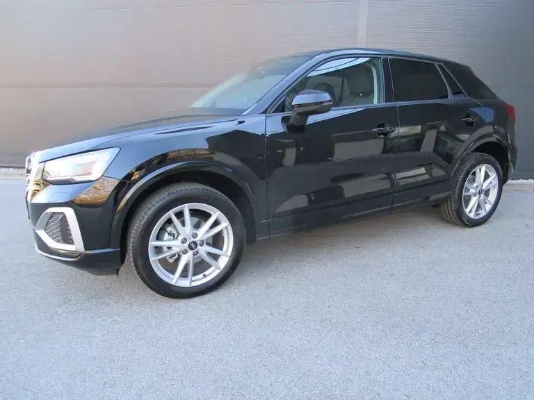 Schwarz Gebraucht 2024 Audi Q2 Admired SUV | € 35.990 (Teuer) - Bild 1/4