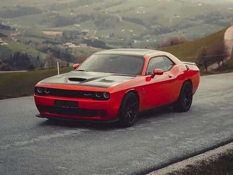 Rot Gebraucht 2016 Dodge Challenger Coupé | € 79.900 - Bild 1/4