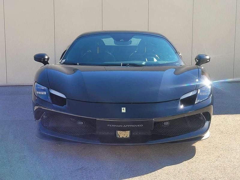 Gebraucht Ferrari 296 663 PS (487 kW) 2025 Schwarz Cabrio