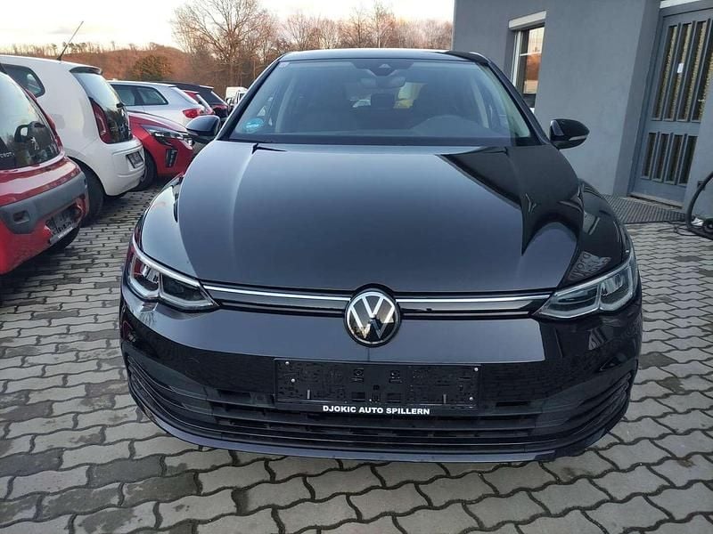 Gebraucht VW Golf VIII Life 110 PS (80 kW) 2023 Schwarz Limousine