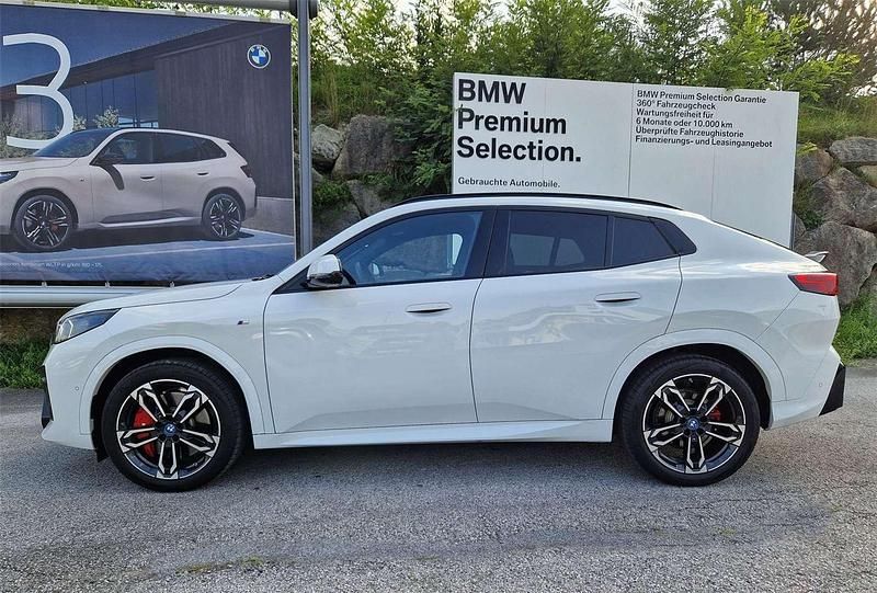 Gebraucht BMW iX2 Shadowline 224 kW (305 PS) 2024 Weiß SUV