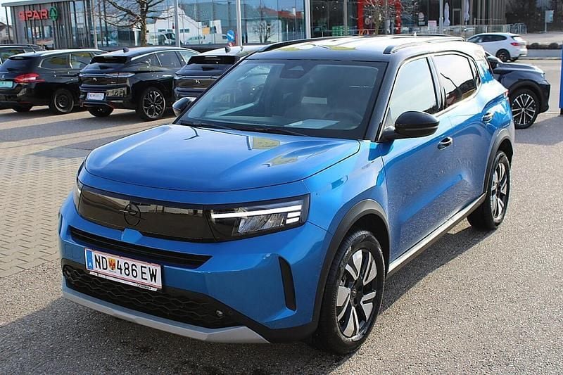 Neu Opel Frontera 136 PS (100 kW) 2025 Blau SUV
