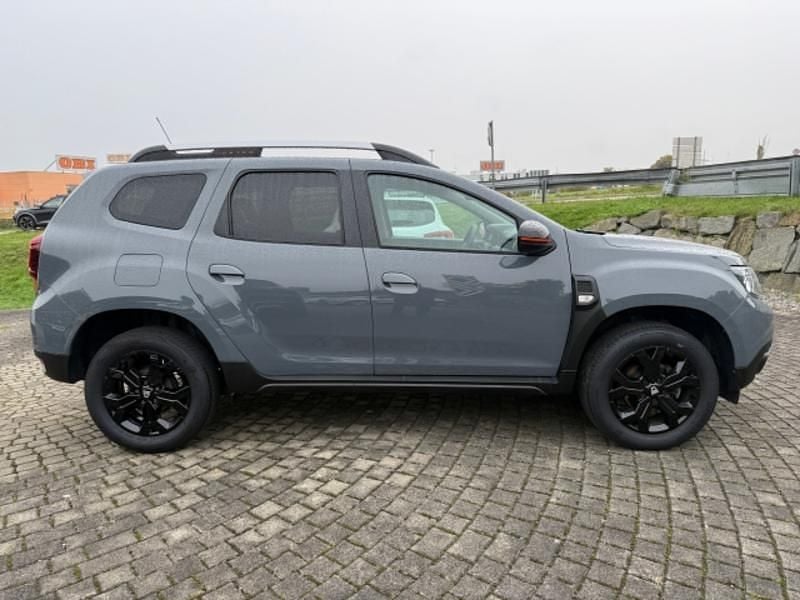 Gebraucht Dacia Duster Extreme 116 PS (85 kW) 2022 Grau SUV