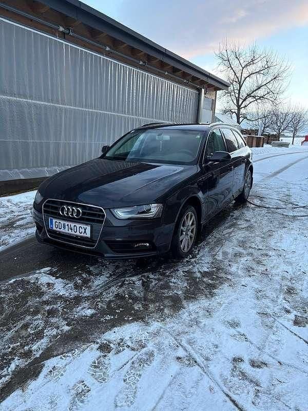 Gebraucht Audi A4 120 PS (88 kW) 2012 Schwarz Kombi