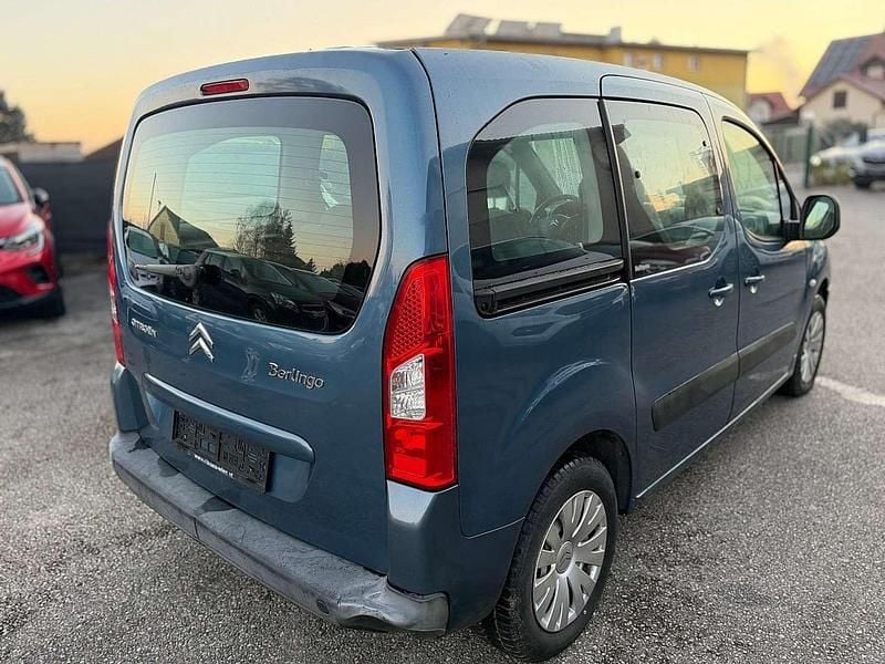 Gebraucht Citroën Berlingo 98 PS (72 kW) 2011 Grau Van / Kleinbus
