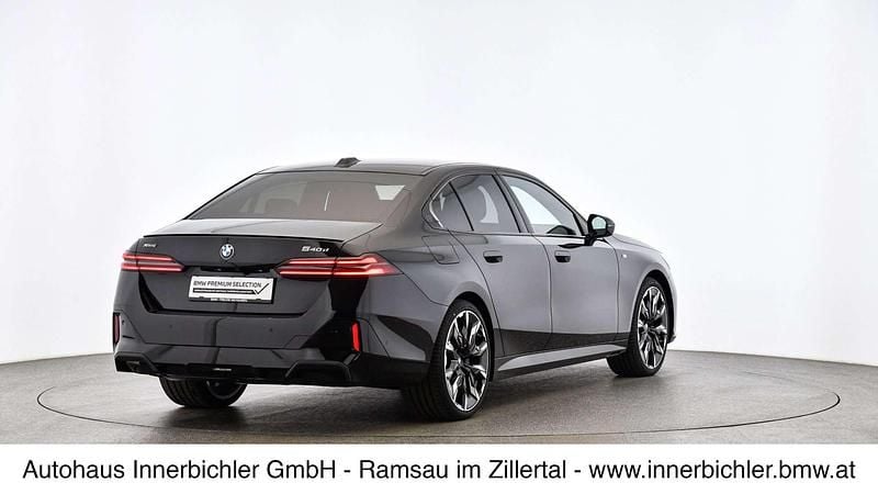Gebraucht BMW 540 Efficient Dynamics 286 PS (210 kW) 2025 Schwarz Limousine