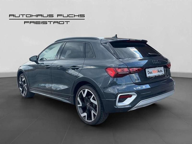 Gebraucht Audi A3 Ambiente 150 PS (110 kW) 2024 Mittelgrau  metallicperleffekt Limousine