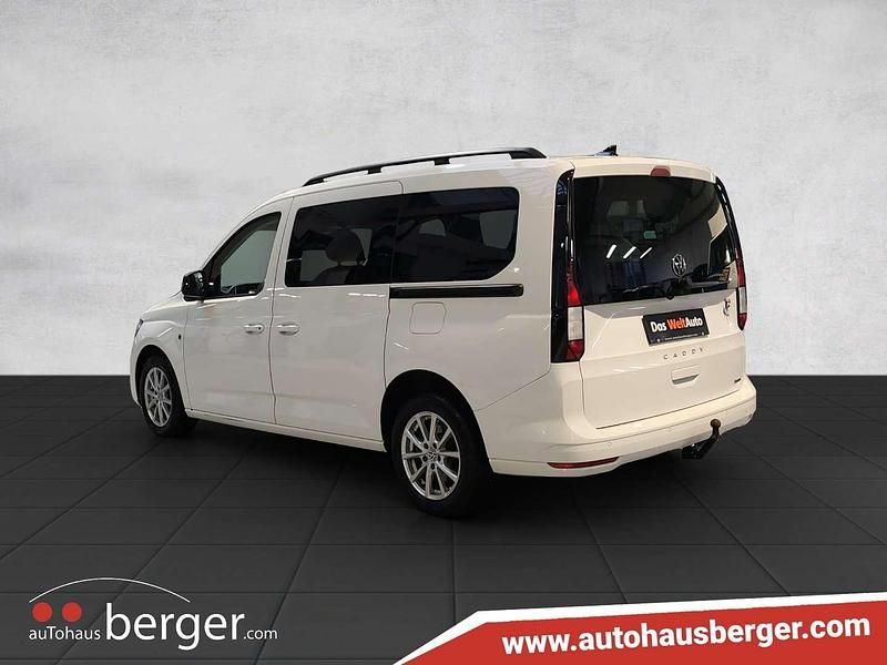 Gebraucht VW Caddy Maxi Life 122 PS (89 kW) 2023 Weiss  normal Van / Kleinbus
