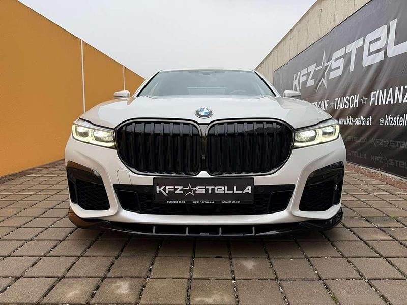 Gebraucht BMW 745e M Sport 394 PS (289 kW) 2019 Weiß Limousine