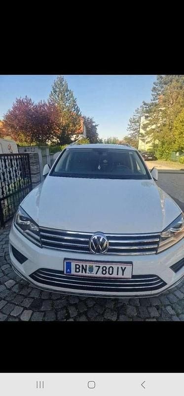 Gebraucht VW Touareg Comfortline 204 PS (150 kW) 2017 Weiß SUV