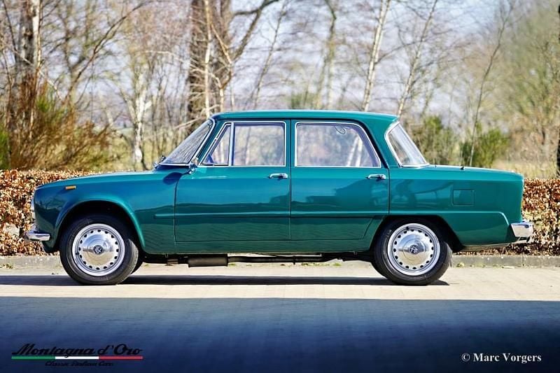 Gebraucht Alfa Romeo Giulia 1300 77 PS (56 kW) 1964 Dunkelgrün Limousine