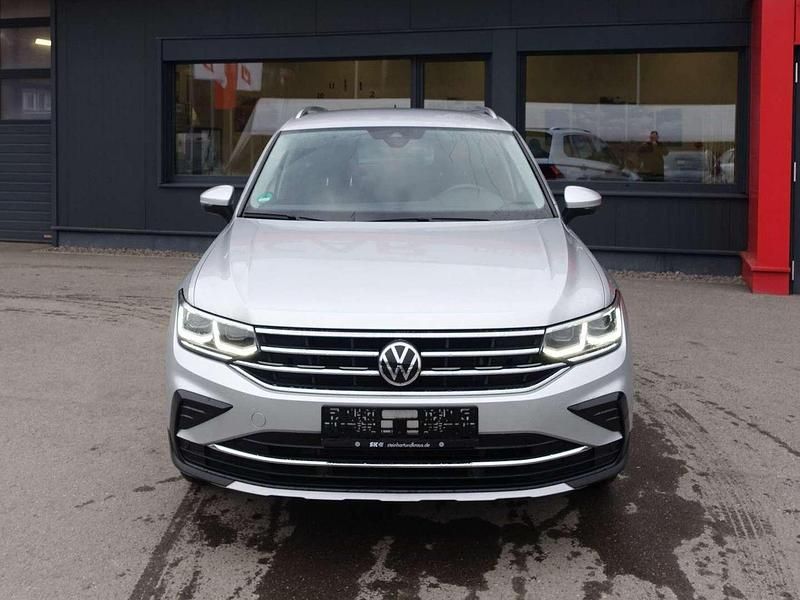 Gebraucht VW Tiguan Elegance 150 PS (110 kW) 2021 Grau SUV