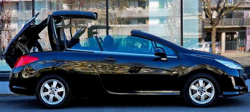 Gebraucht Peugeot 308 CC Active 140 PS (102 kW) 2009 Schwarz Cabrio