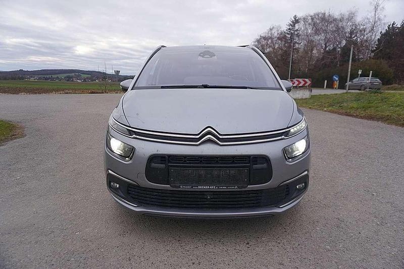 Grau Gebraucht 2018 Citroën C4 SpaceTourer Shine Van / Kleinbus | € 8.290 - Bild 1/4