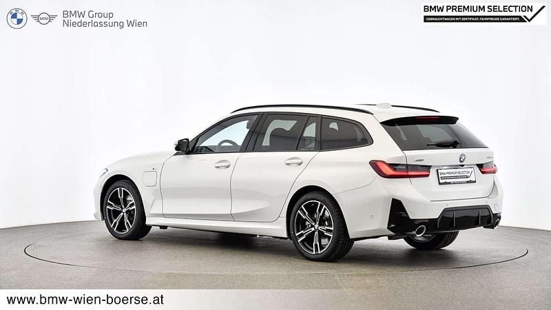 Gebraucht BMW 330e Efficient Dynamics 292 PS (214 kW) 2024 Weiß Kombi