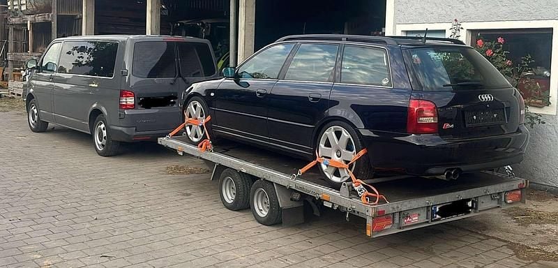 Schwarz Gebraucht 2000 Audi S4 Kombi | € 15.000 - Bild 1/4