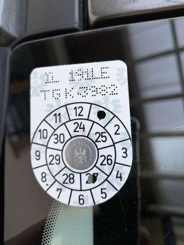 Gebraucht Ford Puma Titanium 125 PS (91 kW) 2020 Grau SUV