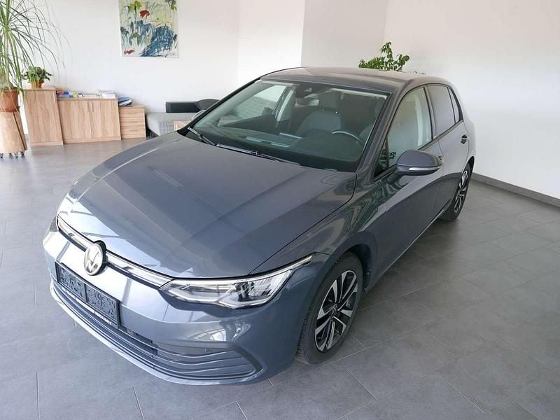 Grau Gebraucht 2021 VW Golf VIII United Limousine | € 19.990 (Guter Preis) - Bild 1/4