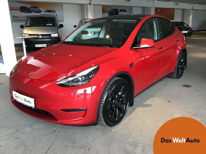 Hellrot metallic Gebraucht 2021 Tesla Model Y Long Range AWD SUV | € 33.500 (Guter Preis) - Bild 1/4