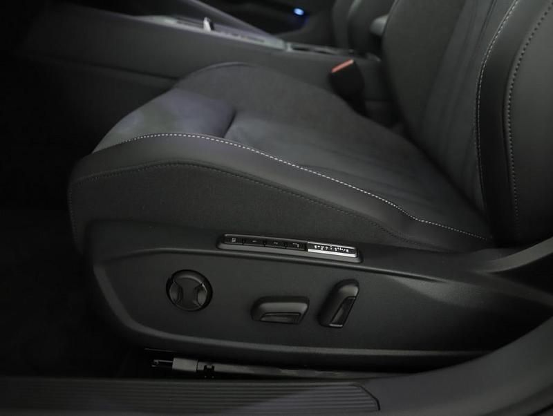 Gebraucht VW Golf VIII Business 116 PS (85 kW) 2025 Mittelgrau  metallic Kombi