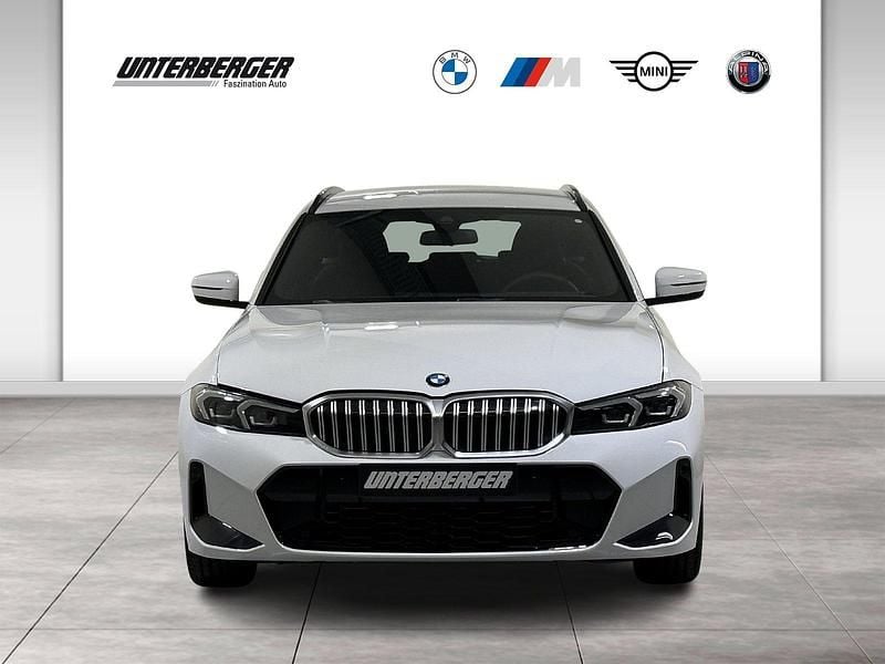 Gebraucht BMW 318 M Sport 150 PS (110 kW) 2025 Weiß Kombi