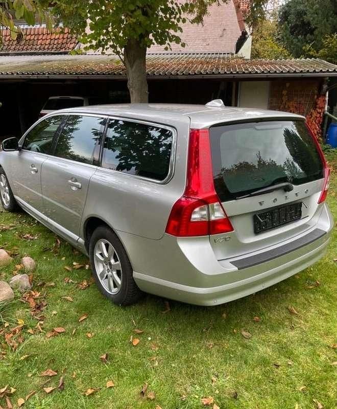Gebraucht Volvo V70 163 PS (119 kW) 2011 Kombi
