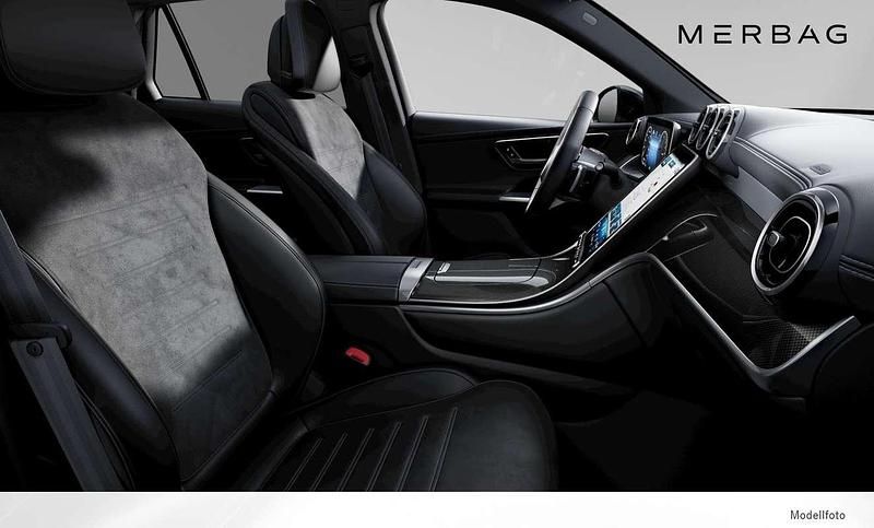 Gebraucht Mercedes GLC300e 197 PS (144 kW) 2025 Grau SUV