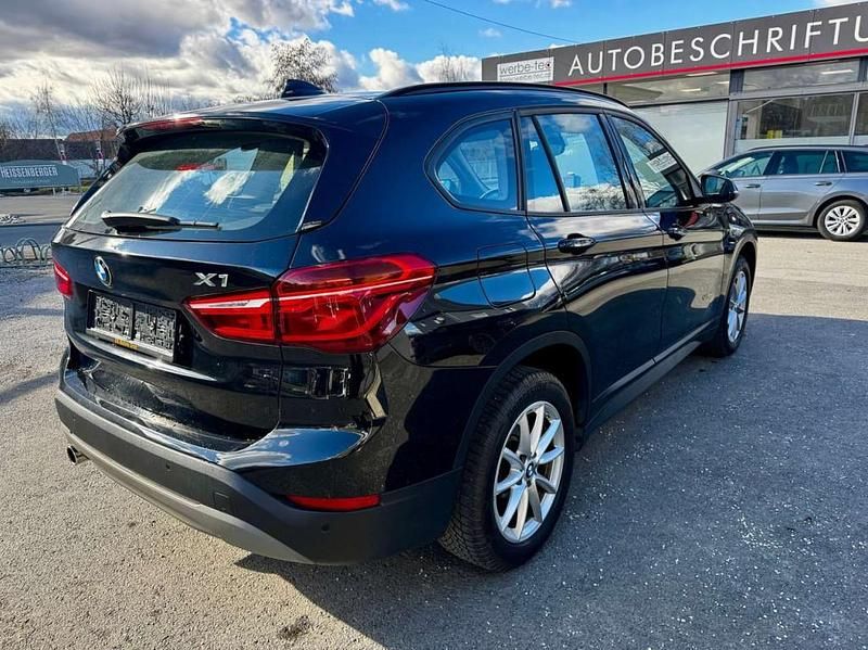 Gebraucht BMW X1 Advantage 116 PS (85 kW) 2017 Schwarz SUV
