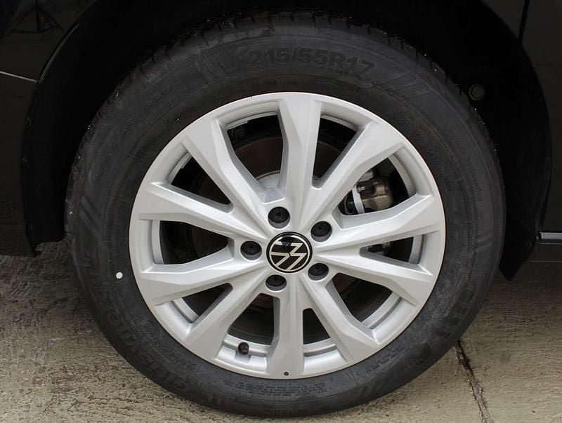 Neu VW Caddy Maxi Style 122 PS (89 kW) 2025 Schwarz Van / Kleinbus