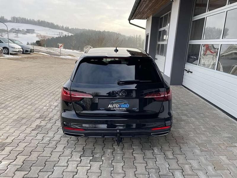 Gebraucht Audi A4 S-Line 163 PS (119 kW) 2022 Schwarz Kombi